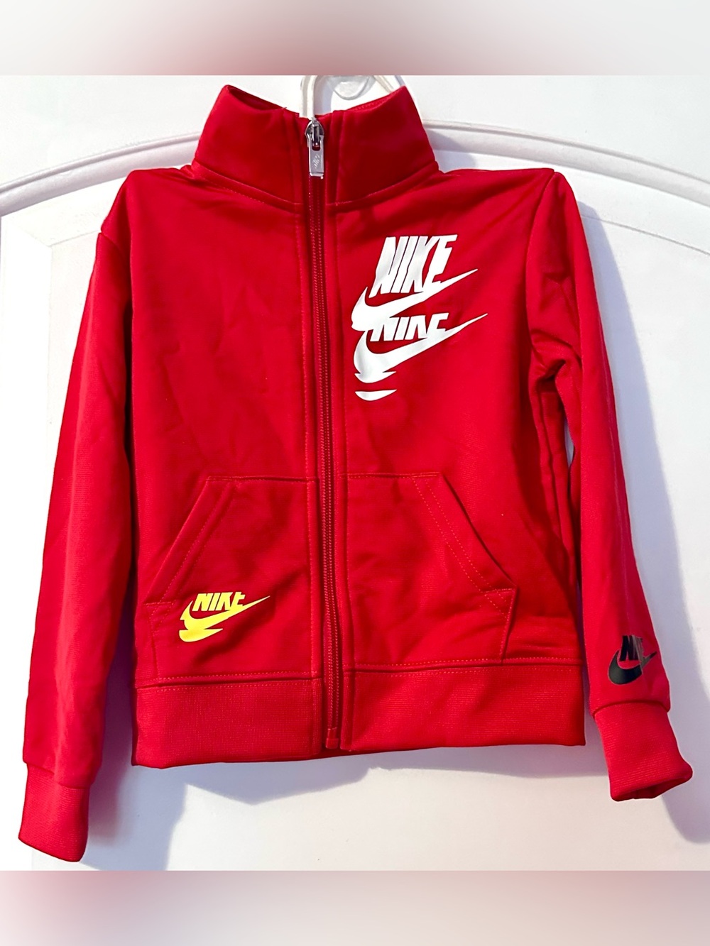 BNWT Nike Kids Red 2-Piece Tracksuit - Picture 1 of 3